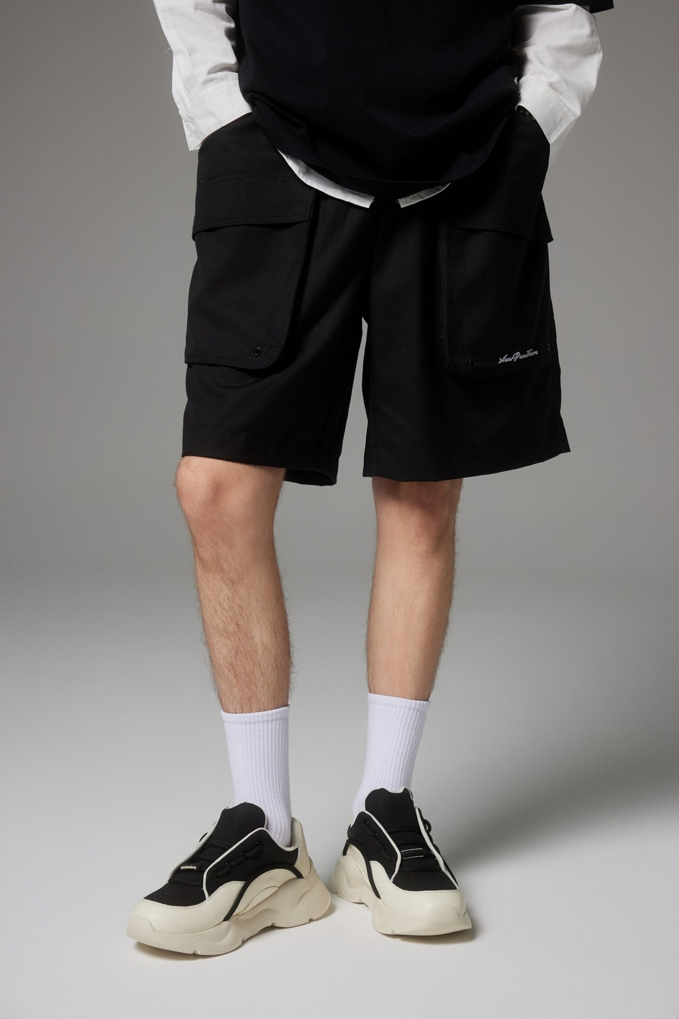 ACU SHORTS BLACK Acupuncture