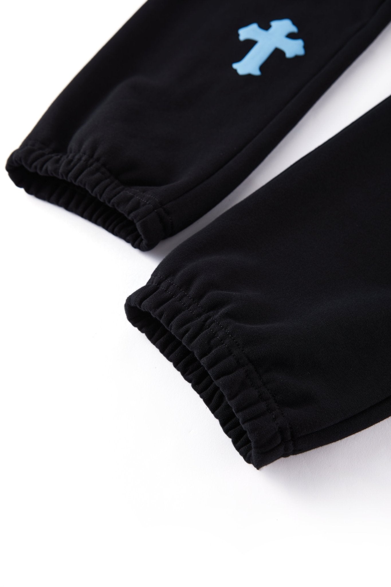 CROSS PANTS BLACK Acupuncture