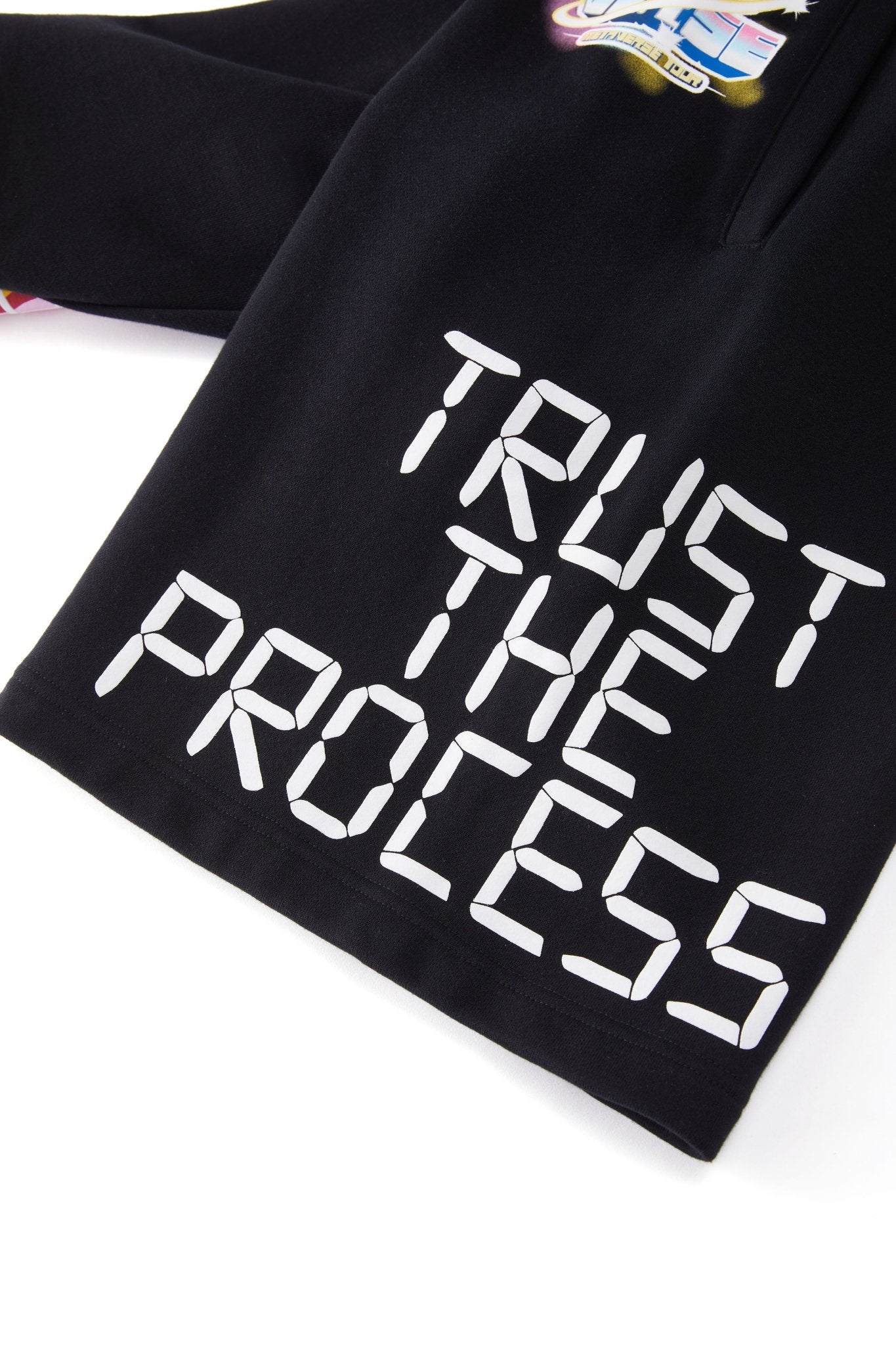 TRUST THE PROCESS SHORTS BLACK Acupuncture